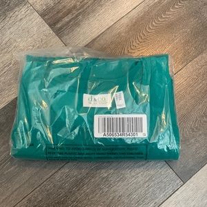 *Brand New* Denim & Co. Active Knit Terry Short Sleeve Top with Kangaroo Pocket